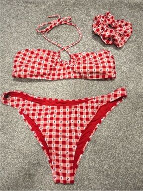 Cabana del Sol Red Cherry
Gingham Two-Piecec Bikini Set with Scrunchie